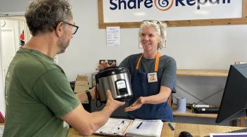 Local charity Share and Repair celebrates 5 years of their HomeKIT scheme